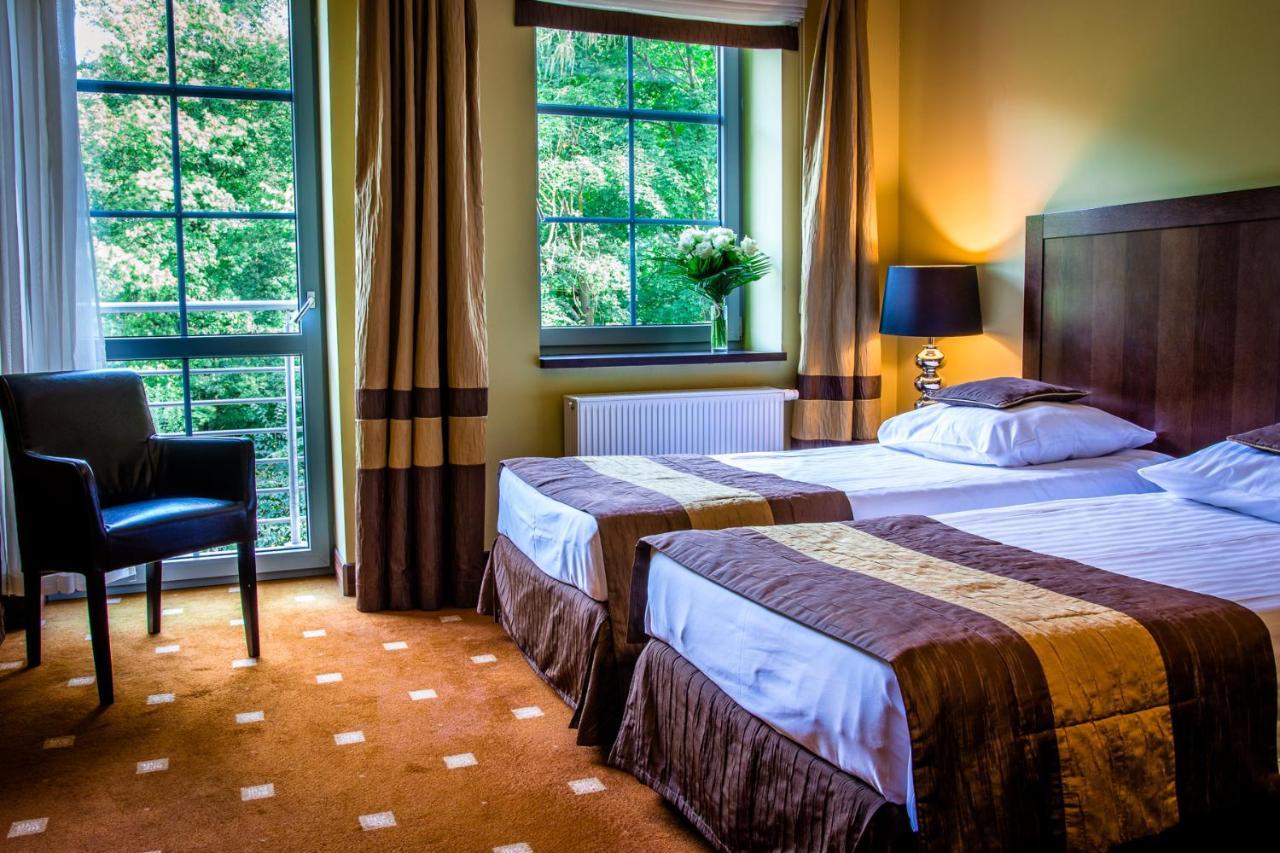 Hotel Nowy Dwor Elizy Blisko Sky Bridge Długopole-Zdrój Eksteriør billede